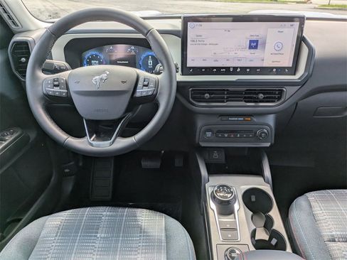 New 2025 Ford Bronco Sport Heritage w/ Convenience Package image 16