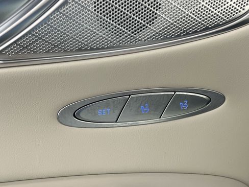 Used 2023 Genesis GV70 2.5T w/ Select Package image 32