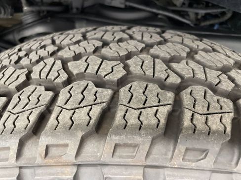 Used 2025 Toyota Tacoma 4x4 Double Cab Hybrid image 17