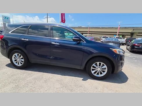 Used 2016 Kia Sorento FWD image 35