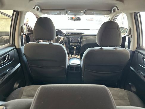 Used 2016 Nissan Rogue S AWD/4WD image 16