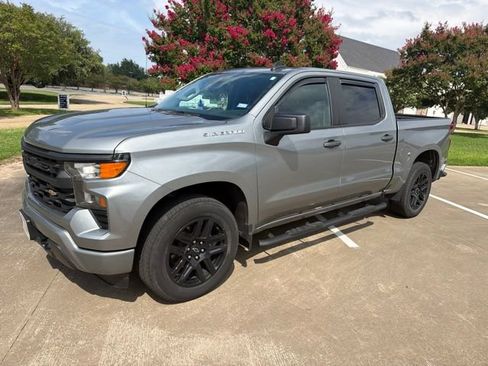 Used 2024 Chevrolet Silverado 1500 Custom RWD image 2