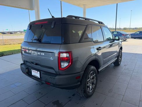 Used 2021 Ford Bronco Sport Badlands image 6