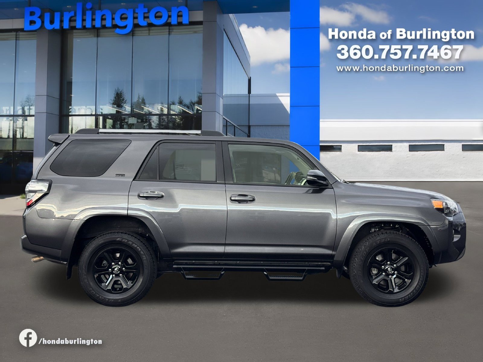 Used 2022 Toyota 4Runner SR5 Premium w/ Moonroof Package AWD/4WD image 7