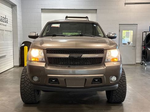 Used 2012 Chevrolet Tahoe LTZ AWD/4WD image 2