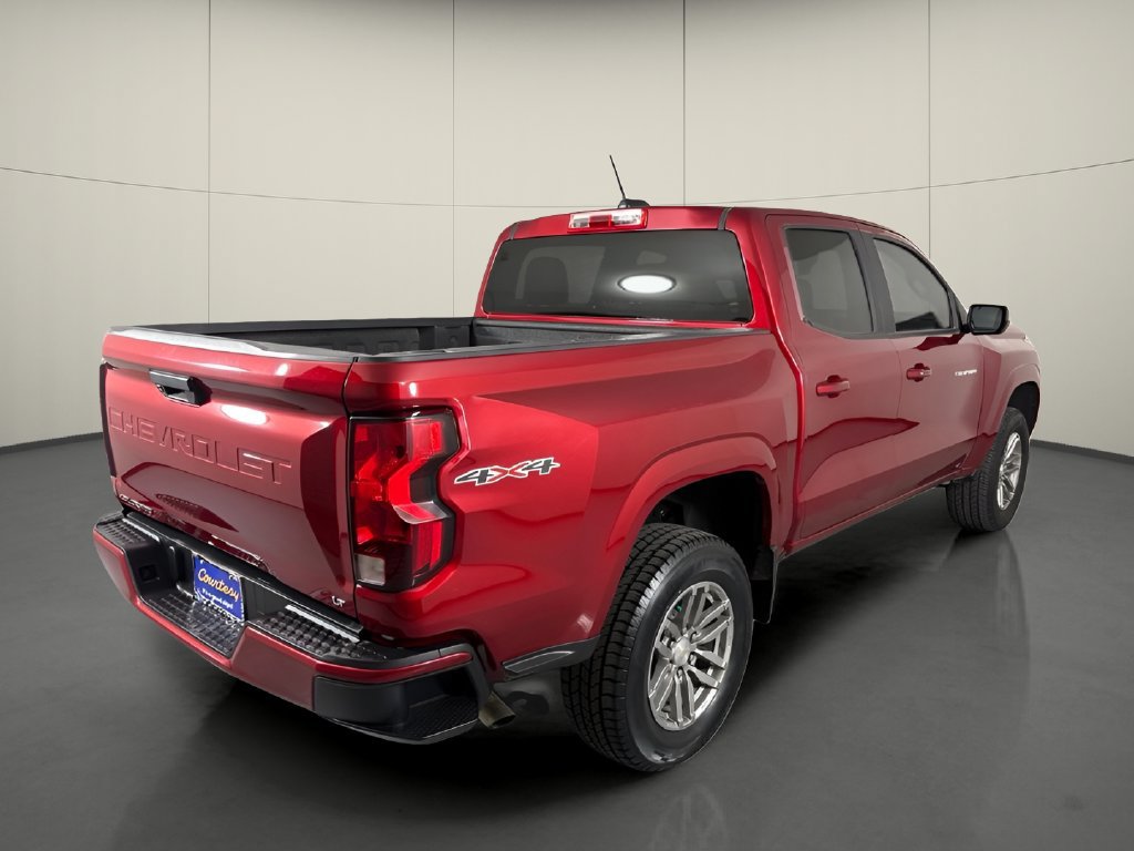 Used 2024 Chevrolet Colorado LT AWD/4WD image 8