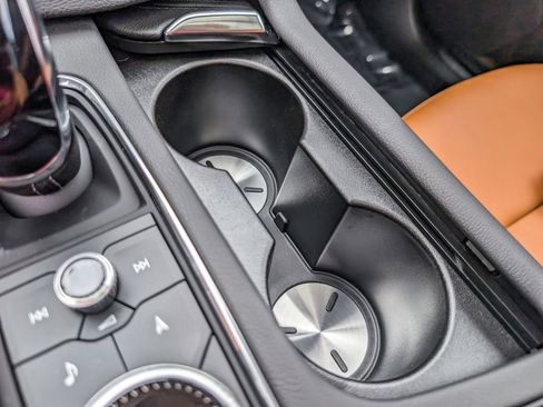 New 2025 Cadillac XT5 Premium Luxury image 31