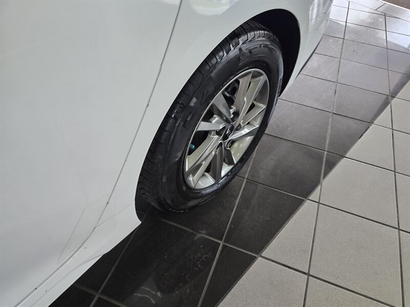 Used 2019 Kia Optima LX FWD image 28