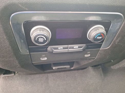 Used 2021 Chevrolet Tahoe Z71 image 25