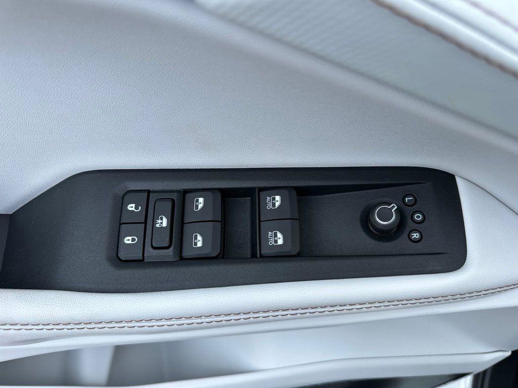 New 2026 Jeep Cherokee Overland AWD/4WD image 27