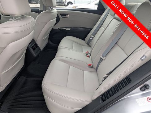 Used 2018 Toyota Avalon XLE Plus image 13