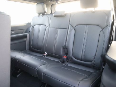 New 2025 Jeep Wagoneer Base w/ Premium Group I image 14