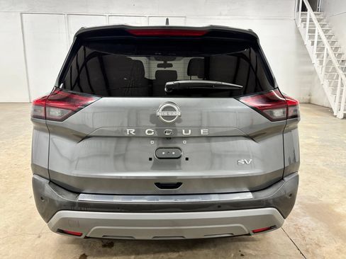 Used 2023 Nissan Rogue SV w/ SV Premium Package FWD image 5