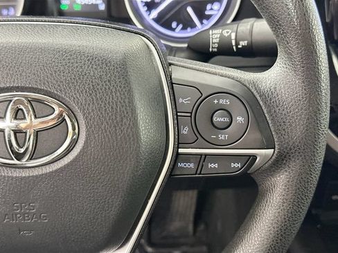 Used 2021 Toyota Camry LE FWD image 19