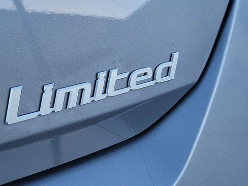 New 2026 Hyundai Elantra Limited image 35