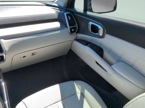 Certified 2023 Kia Sorento SX Prestige w/ Panoramic Sunroof Package AWD/4WD image 14