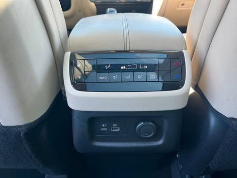 Used 2024 Nissan Murano Platinum w/ Cargo Package AWD/4WD image 23