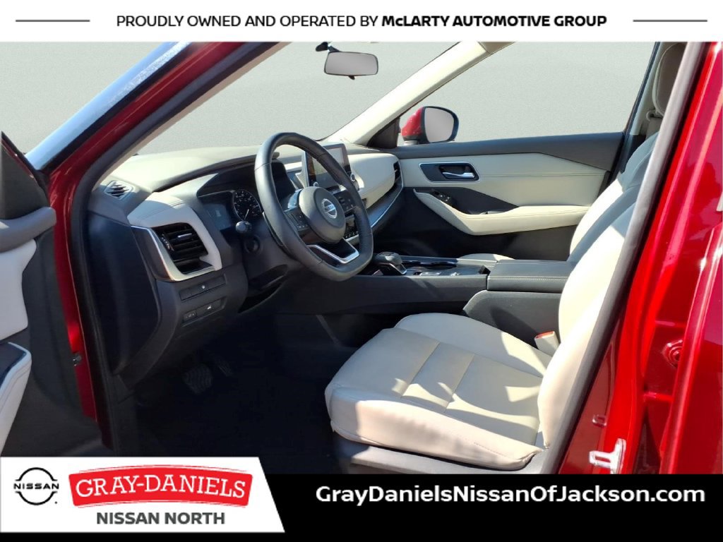 Used 2021 Nissan Rogue SV w/ Premium Package FWD image 24