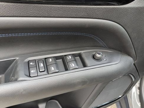 New 2026 Jeep Compass Latitude AWD/4WD image 18