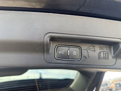 Used 2025 Ford Explorer ST-Line w/ Premium Package image 13