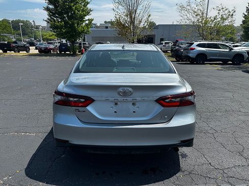 Used 2022 Toyota Camry LE w/ Cold Weather Package AWD/4WD image 4