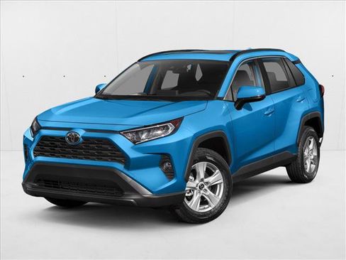 Used 2019 Toyota RAV4 XLE Premium w/ Cold Weather Package FWD image 1