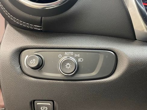 Used 2024 Chevrolet Blazer LT w/ Convenience Package image 22