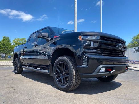 Used 2020 Chevrolet Silverado 1500 LT Trail Boss w/ Midnight Edition AWD/4WD image 33