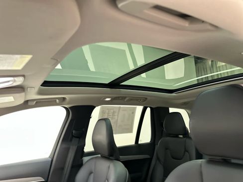 Used 2023 Volvo XC90 B5 Core w/ Protection Package image 32