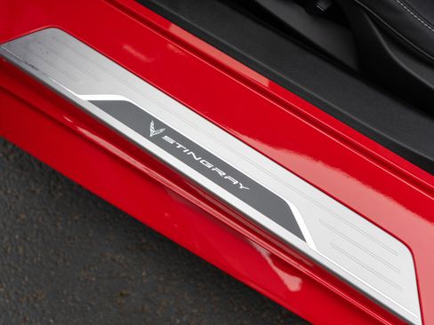 Used 2024 Chevrolet Corvette Stingray Premium Cpe w/ Z51 Performance Package RWD image 16