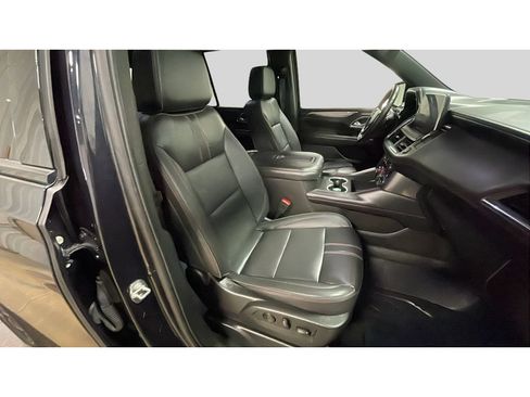 Used 2024 Chevrolet Tahoe RST w/ Luxury Package AWD/4WD image 18