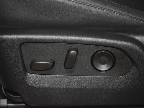Used 2025 Chevrolet Silverado 2500 LTZ w/ LTZ Plus Package AWD/4WD image 45