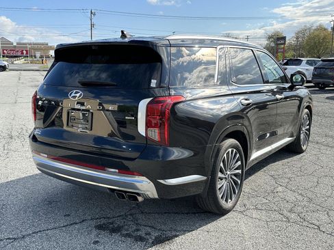 Used 2024 Hyundai Palisade Calligraphy image 8