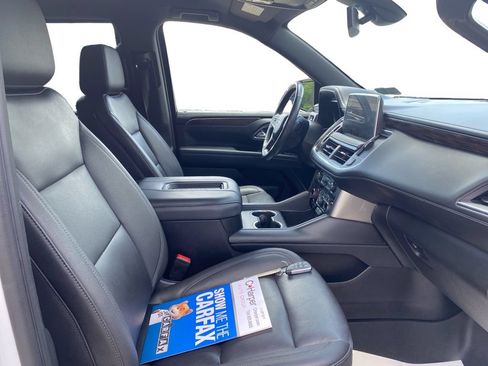 Certified 2022 Chevrolet Tahoe Z71 w/ Luxury Package AWD/4WD image 11