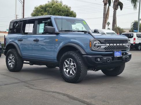 Certified 2025 Ford Bronco Badlands image 28