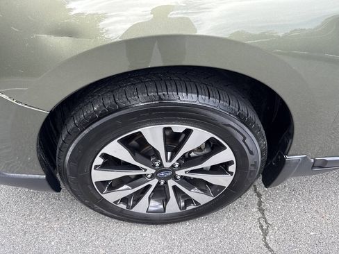 Used 2016 Subaru Outback 2.5i Limited AWD/4WD image 11