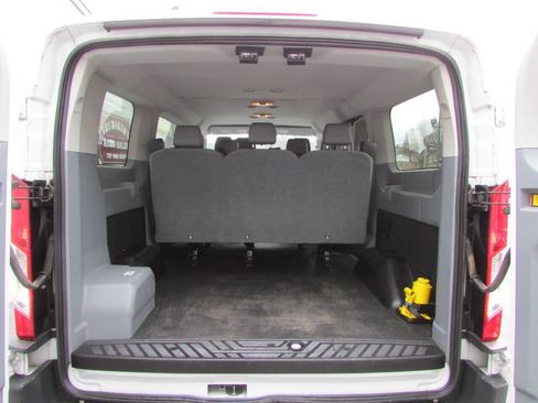 Used 2016 Ford Transit 150 XL RWD image 4