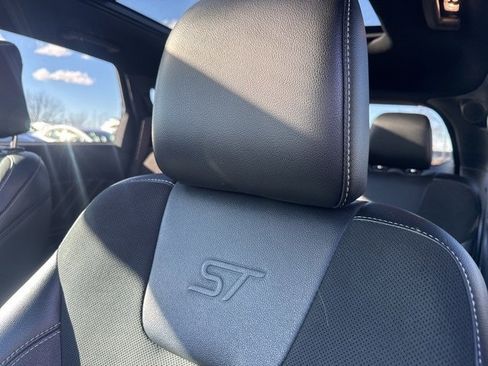 Used 2021 Ford Edge ST w/ Equipment Group 401A image 23