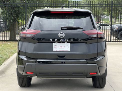 New 2026 Nissan Rogue SV FWD image 5