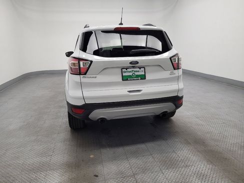 Used 2018 Ford Escape SE image 6