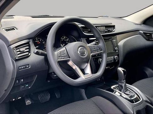 Certified 2020 Nissan Rogue Sport S FWD image 17