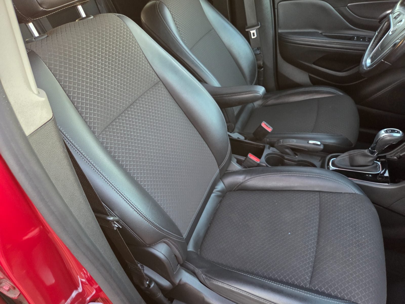 Used 2020 Buick Encore Preferred FWD image 15