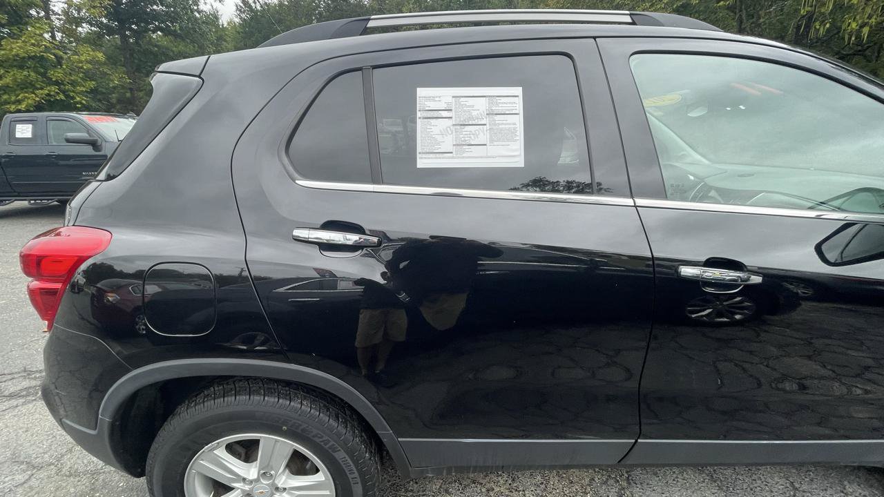 Used 2019 Chevrolet Trax LT w/ LT Convenience Package AWD/4WD image 10
