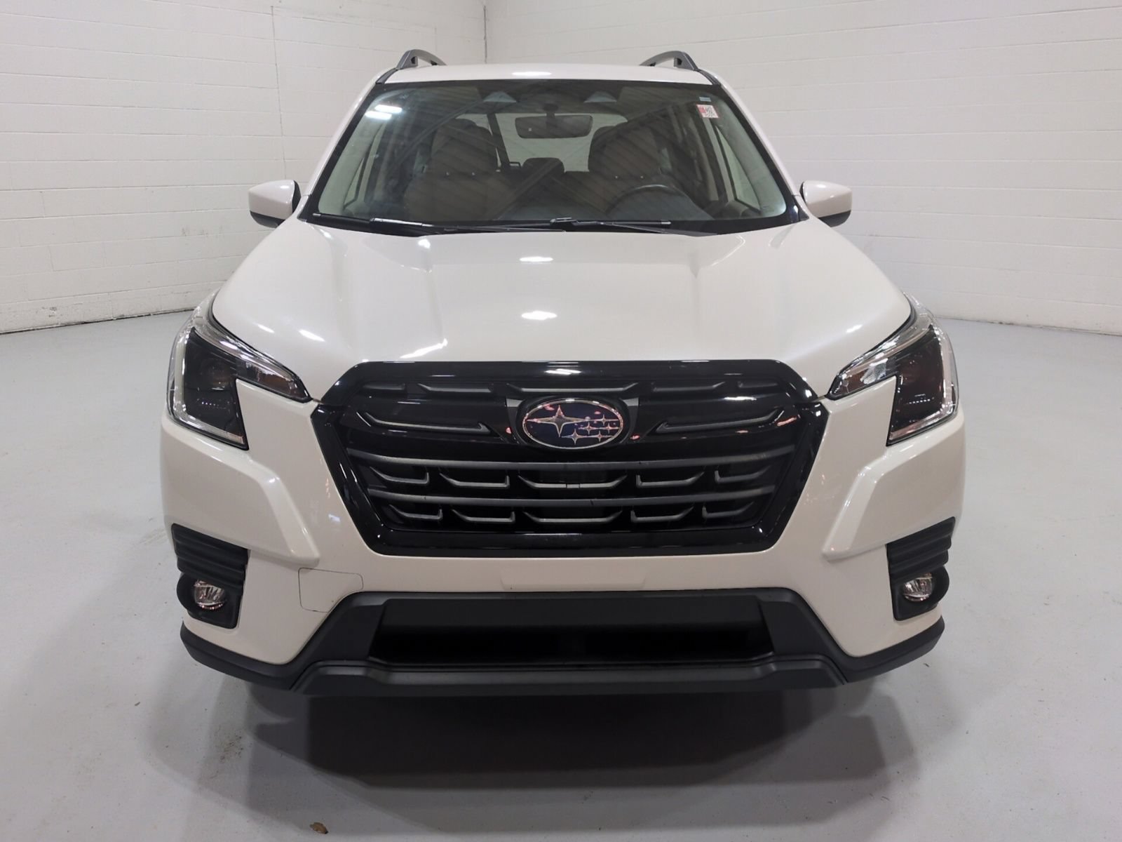 Certified 2024 Subaru Forester Premium AWD/4WD image 8