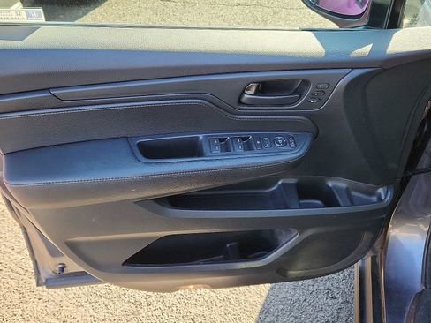 Used 2024 Honda Odyssey EX-L image 12