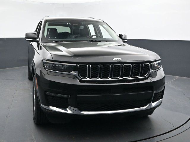 Used 2023 Jeep Grand Cherokee L Limited AWD/4WD image 2