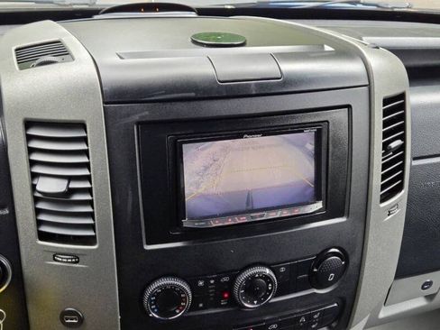 Used 2008 Dodge Sprinter 2500 w/ Accessory Group RWD image 22