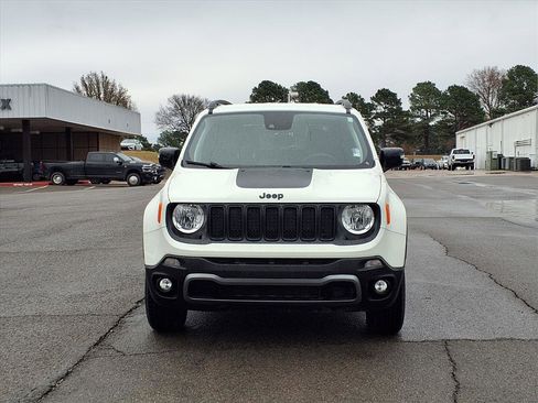Used 2023 Jeep Renegade Latitude image 19