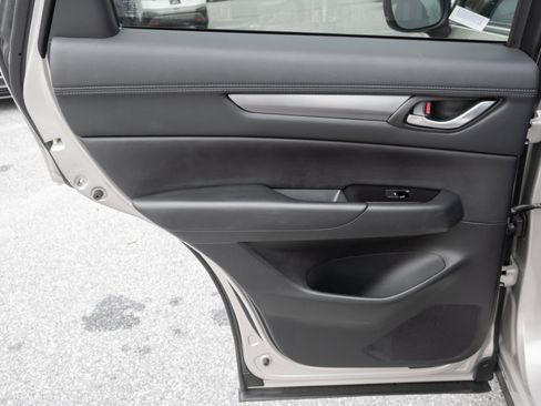 Used 2024 MAZDA CX-5 AWD 2.5 S w/ Select Package image 17