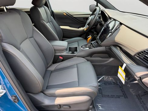 Used 2025 Subaru Outback Wilderness AWD/4WD image 8